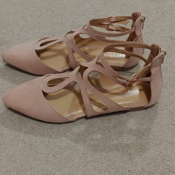 Shoes - Picture 2 of 4